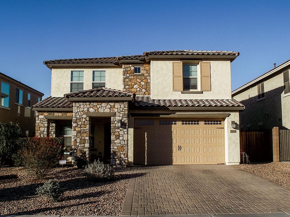 1st image of 2752 E Runaway Bay Pl