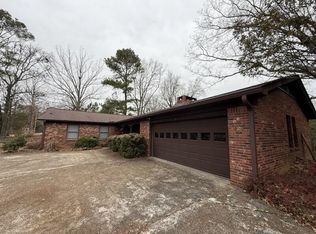 194 Indian Hills Lake Dr, Saltillo, MS 38866