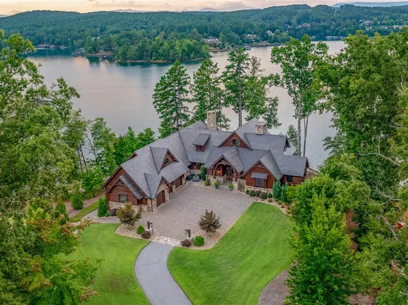 414 Peninsula Rdg, Sunset, SC 29685