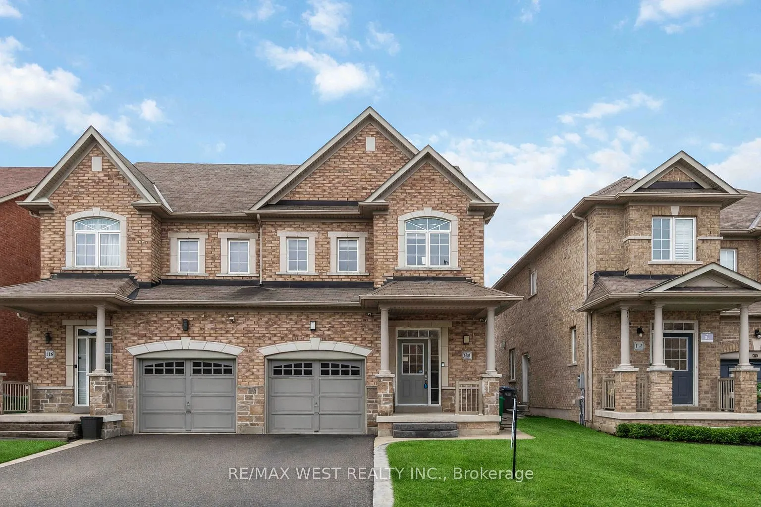 116 Lesabre Cres photo 1