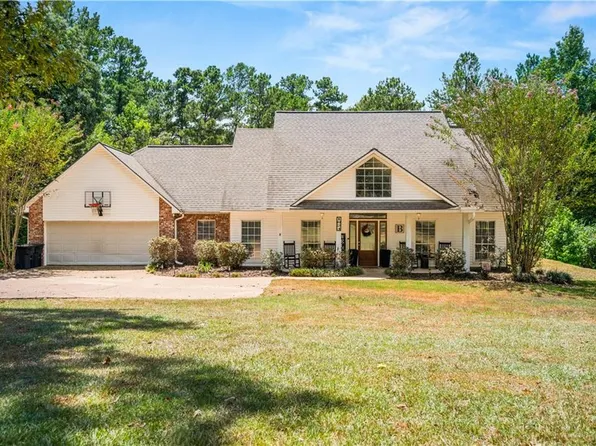 1824 W Medalist Rd, Pineville, LA 71360