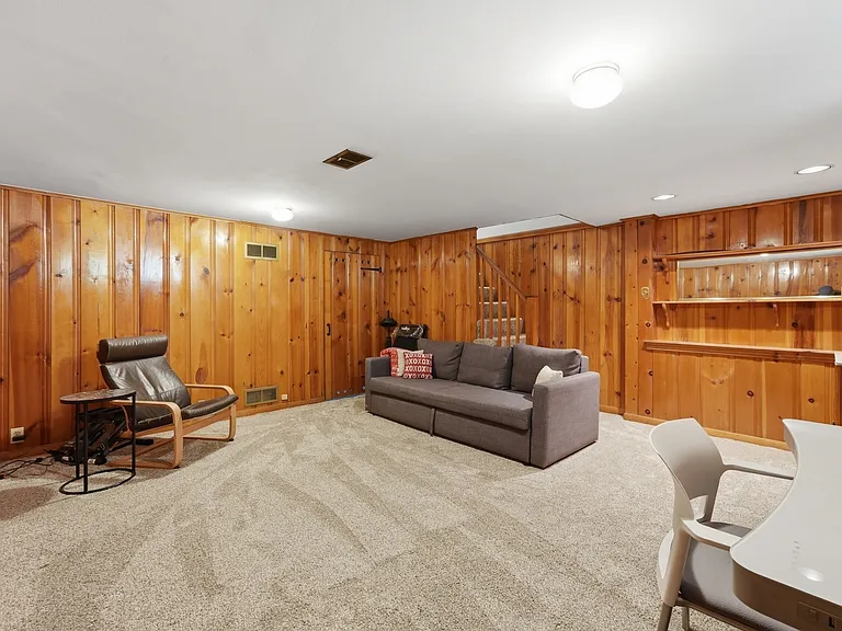 221 S Maple Ave #C — Photo 18