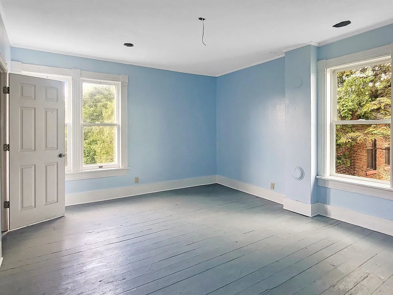 4 bed, 2371 sqft, $1,600 — Photo 4