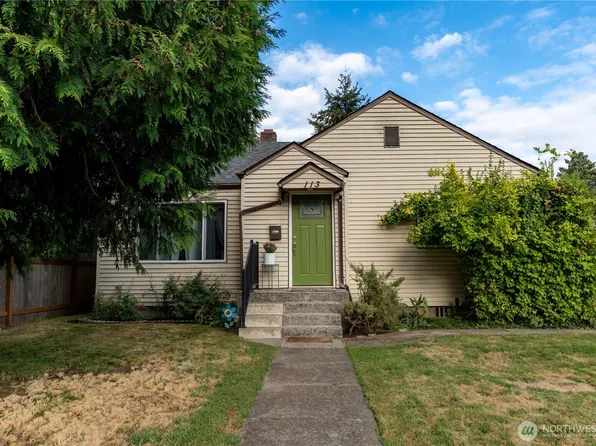 113 12th Street SW, Puyallup, WA 98371