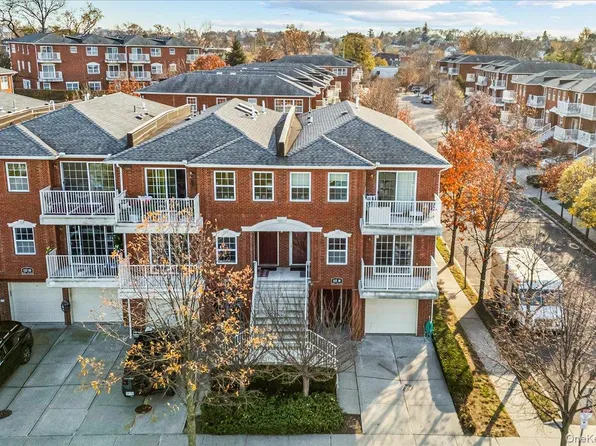 122-16 Powells Cove Boulevard #123, College Point, NY 11356