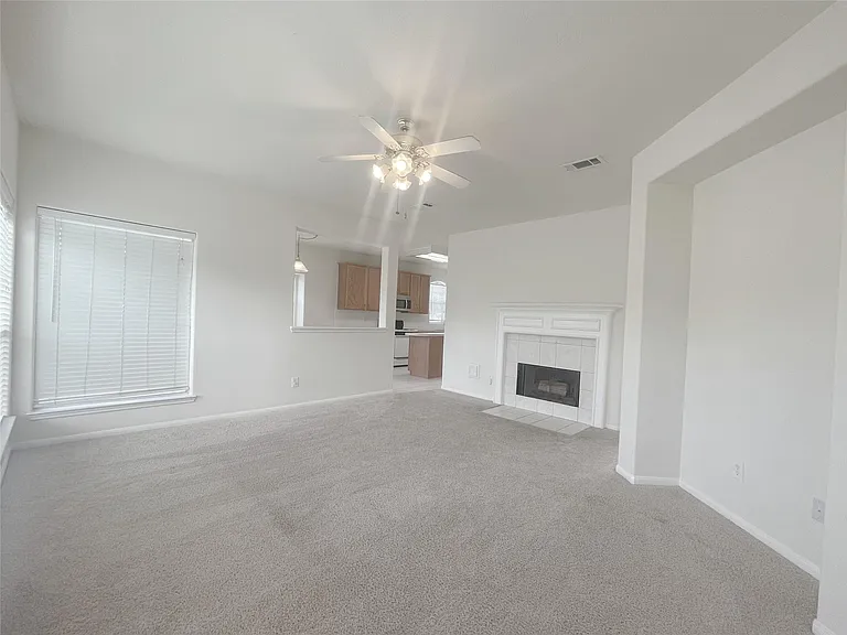 18807 Harbor Key Cir — Photo 9