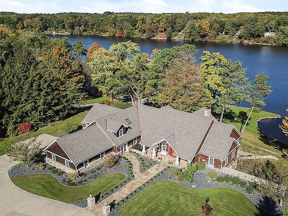 2nd image of 4677 Lake Pines Ln