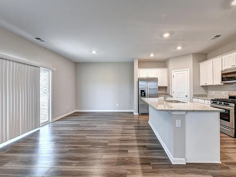 192 Golden Eagle Pkwy — Photo 9