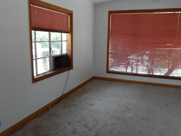 725 Carlisle Blvd NE — Photo 4