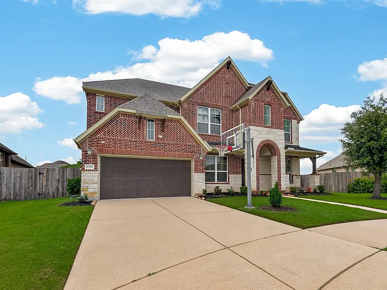 4002 Dogwood Canyon Ln — Photo 2
