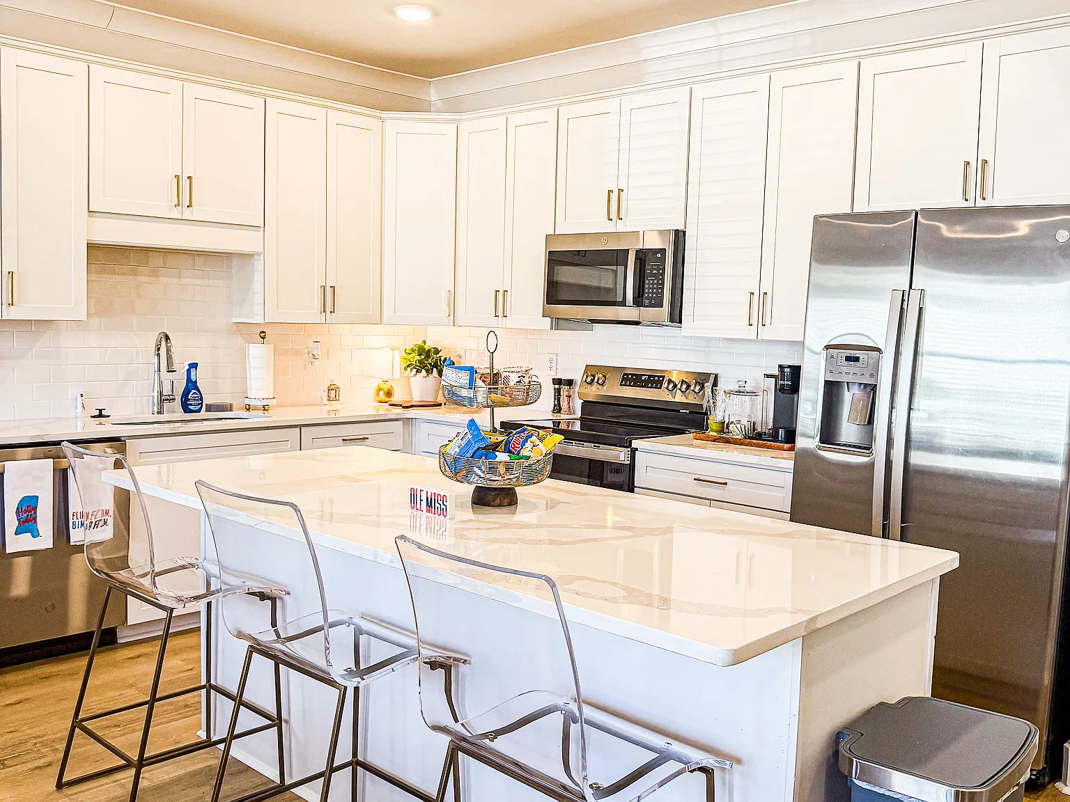 3 bed, 3.5 bath, 1850 sqft, $2,800 — Photo 4