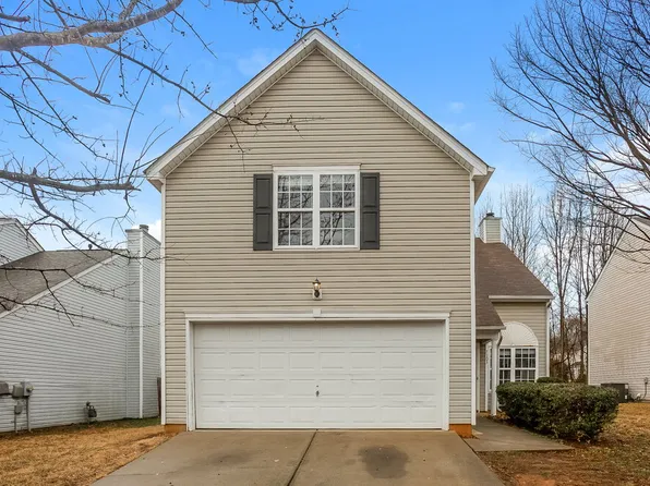 7103 Fox Point Dr, Charlotte, NC 28269
