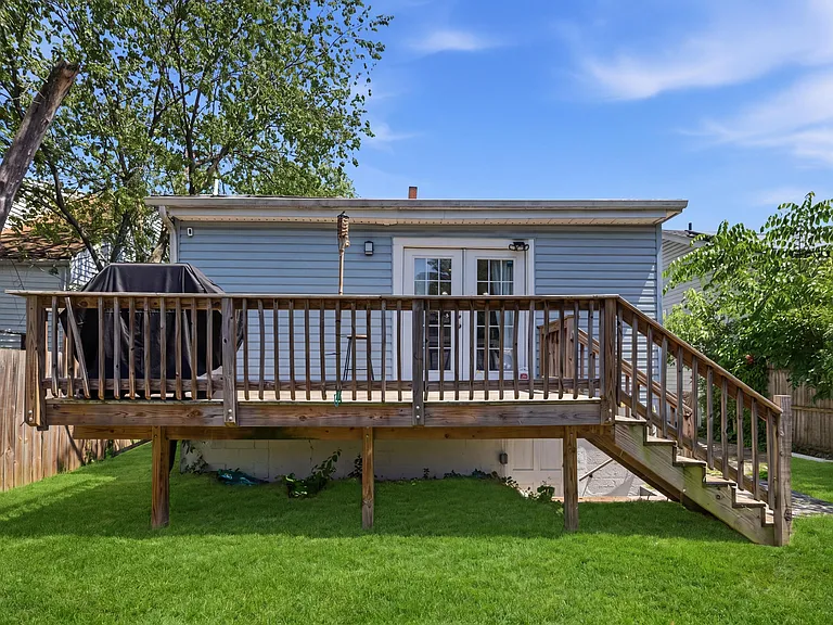 4318 Lawrence St — Photo 39