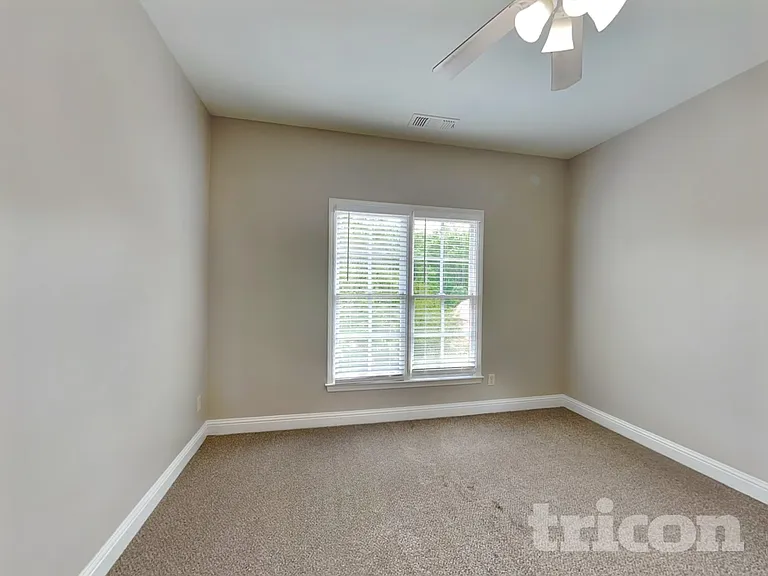 5840 Cool Springs Dr — Photo 13