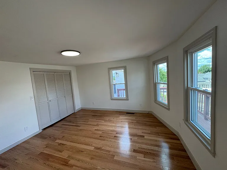51 Summit St — Photo 20
