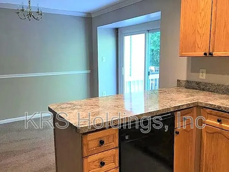 604 Backridge Ct — Photo 7