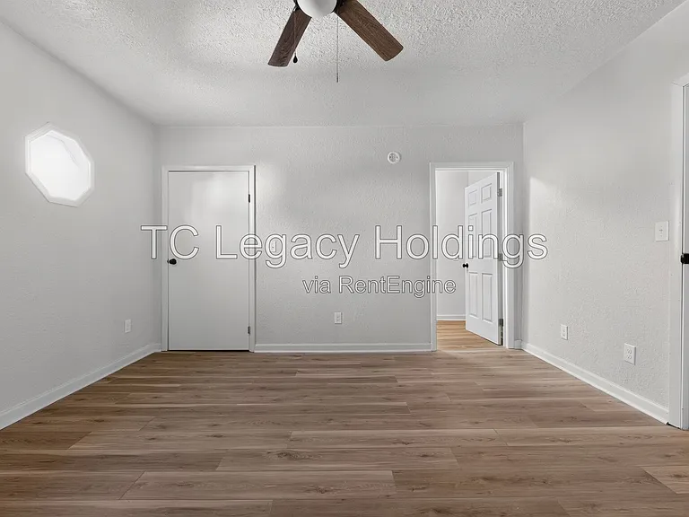 200 Reeves Ave — Photo 22