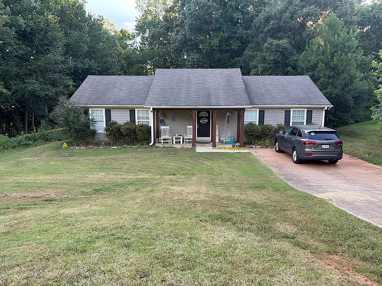155 Pebble Ridge Dr — Photo 1