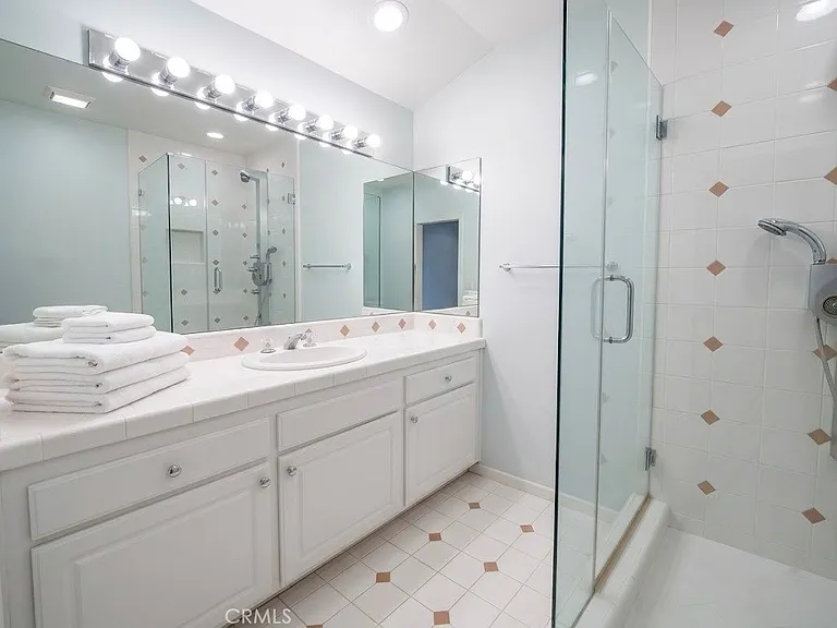 18445 Hatteras St #603 — Photo 31