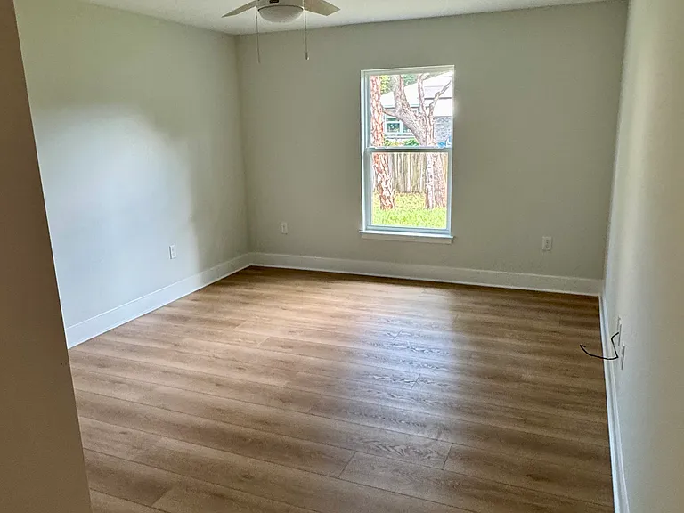 737 Rolling Hill Dr — Photo 6