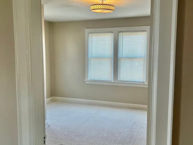 1529 Westwood Ave — Photo 12