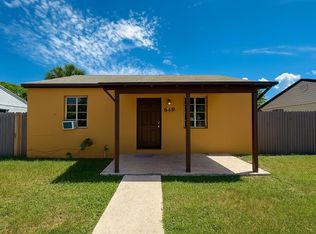649 W 4th St, Riviera Beach, FL 33404