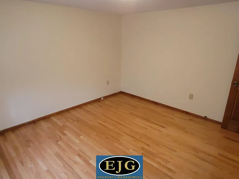 119 Haverhill Rd — Photo 32