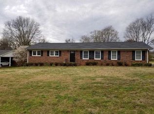 211 Ferndale Dr, Boiling Springs, SC 29316