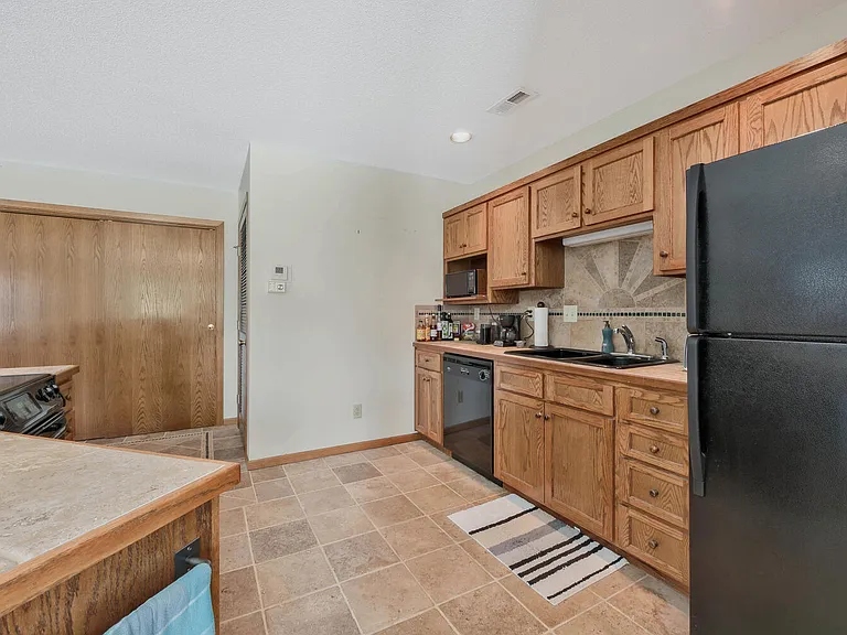 1614 W 13th St N #2 — Photo 12