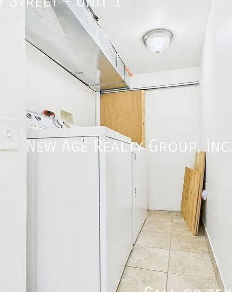 521 N 35th St #1 — Photo 12
