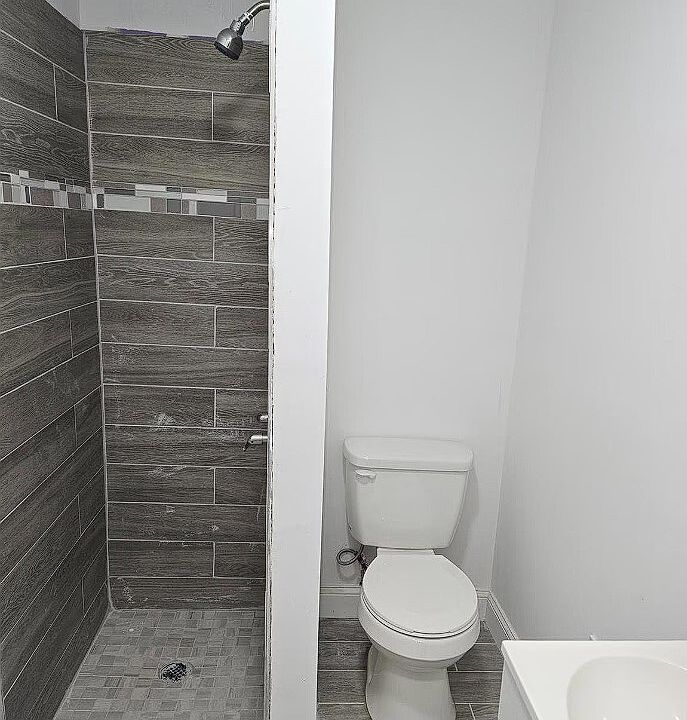 2nd image of 4708 Merion Ave Floor 1