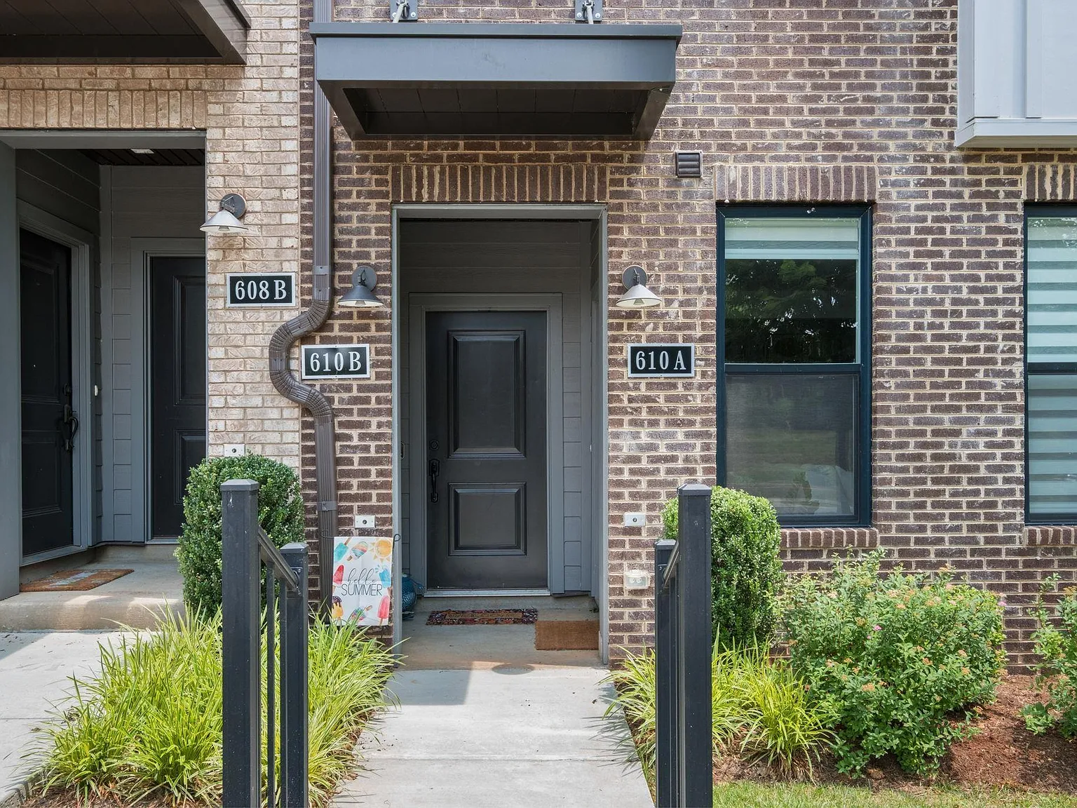 3 bed, 2.5 bath, 2345 sqft, $2,950 — Photo 4