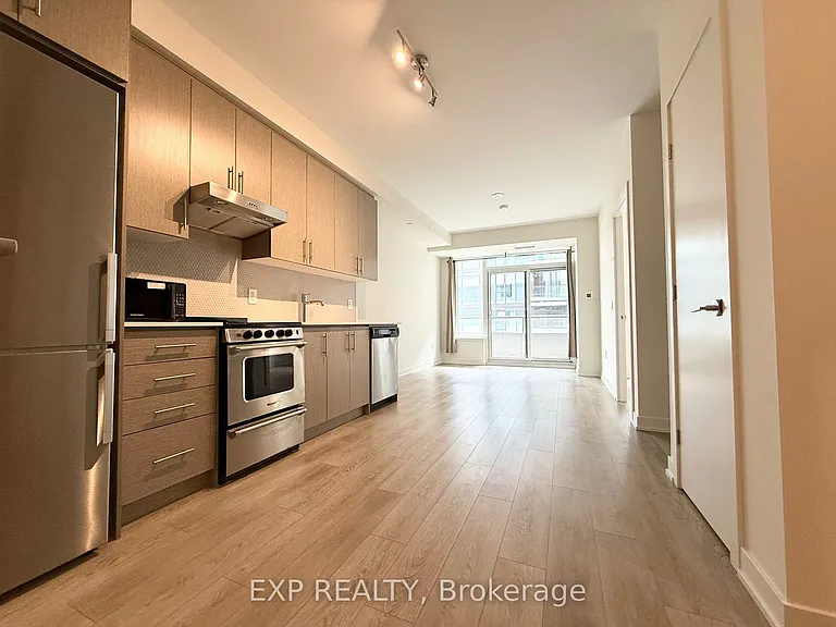 212 King William St #1207 — Photo 13