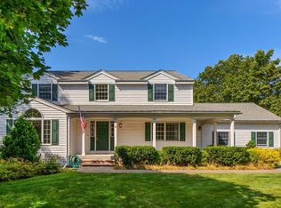 2 Snowy Cir, Dracut, MA 01826
