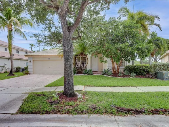 1050 NW 168th Avenue, Pembroke Pines, FL 33028