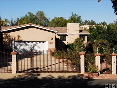22233 Dolorosa St, Woodland Hills, CA, 91367