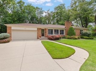 1043 Orchard Rd, Adrian, MI 49221