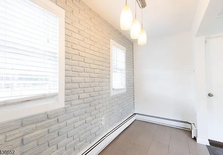 210 Globe Ave — Photo 20