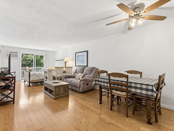 3rd image of 8 Kenmar Dr Unit 60