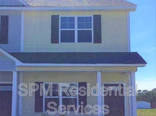 300 Justice Farm Dr, Sneads Ferry, NC 28460
