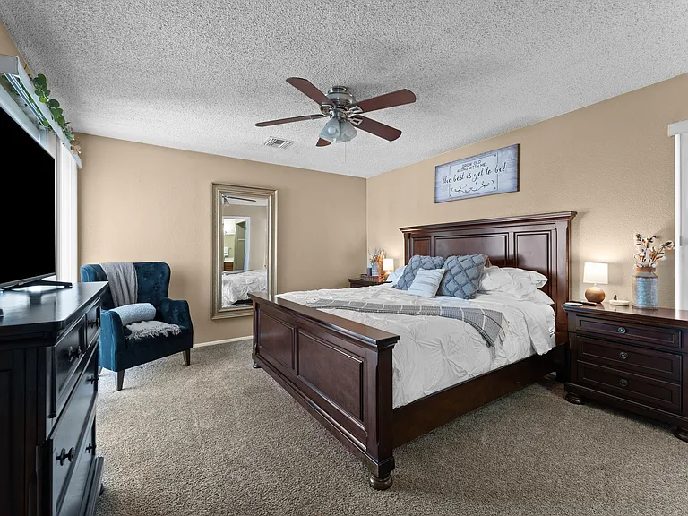 8742 W Meadowbrook Ave — Photo 15