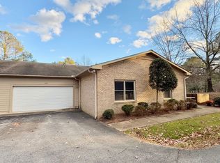109 Beaver Creek Dr, South Hill, VA 23970