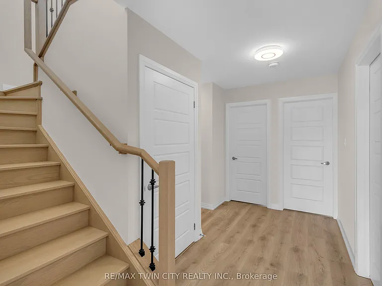 677 Park Rd N #17 — Photo 26