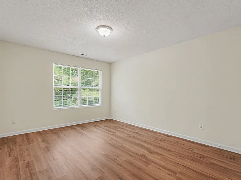 4419 Karlbrook Ln — Photo 17