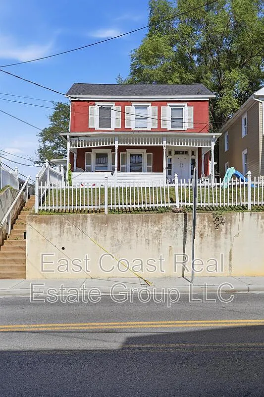 Building Photo - 13 N Maryland Ave #2
