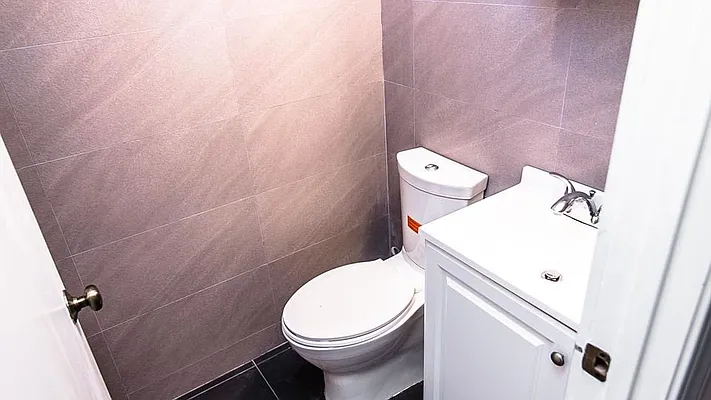 Rented by Nooklyn NYC LLC | media 12