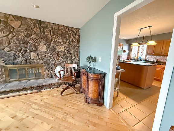 4th image of 20172 Prophet Rd