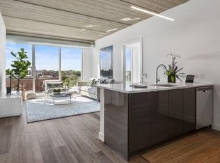 718 W Sheridan Rd, Chicago, IL 60613