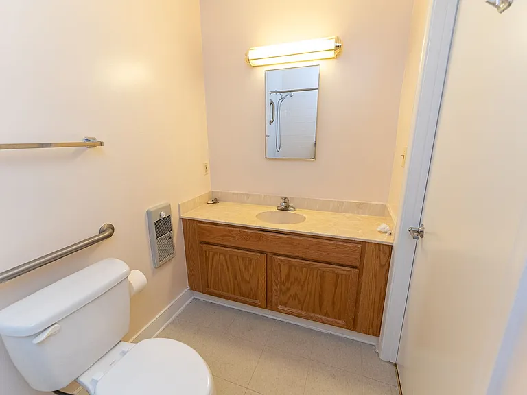 40 Academy St — Photo 17