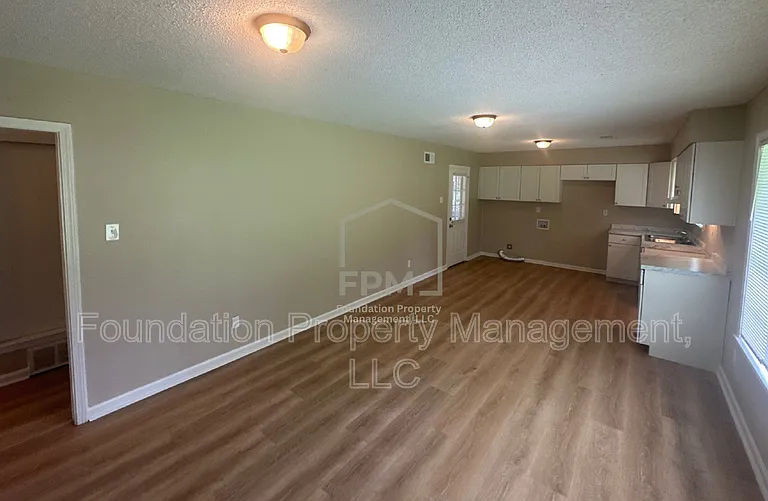 2224 Willow Wood Ave — Photo 6